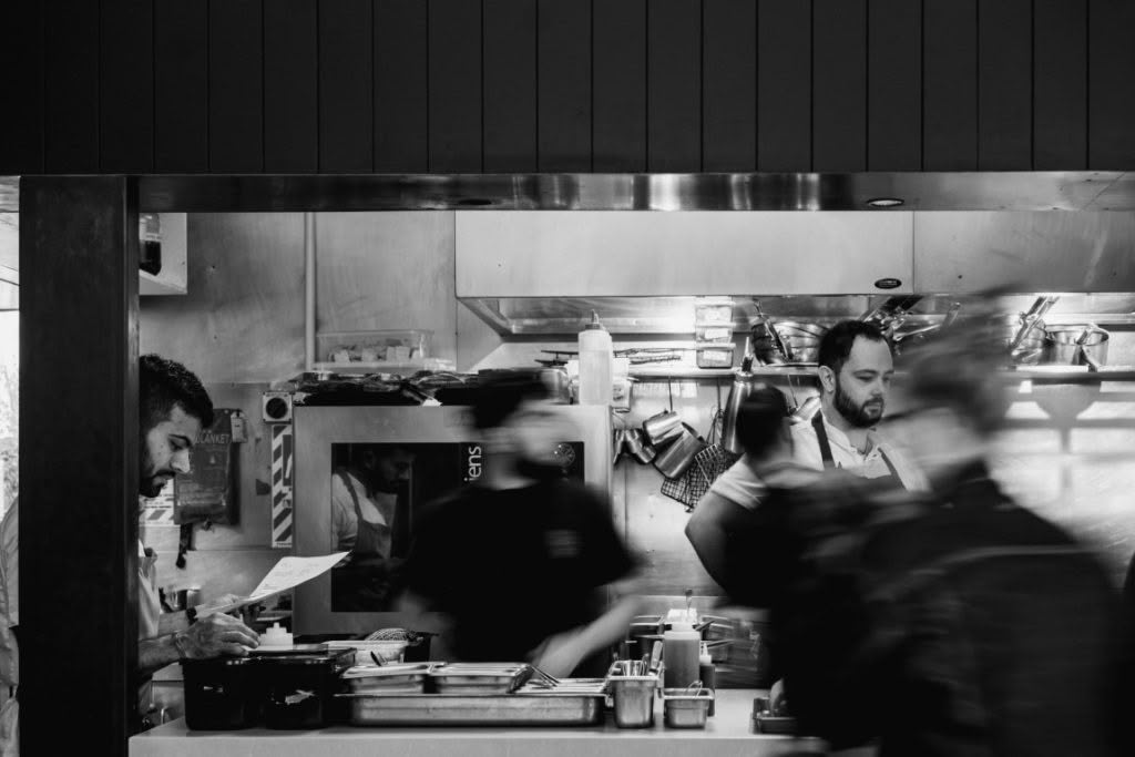Aosta – Dinner service – Sam Stewart Photography – 35