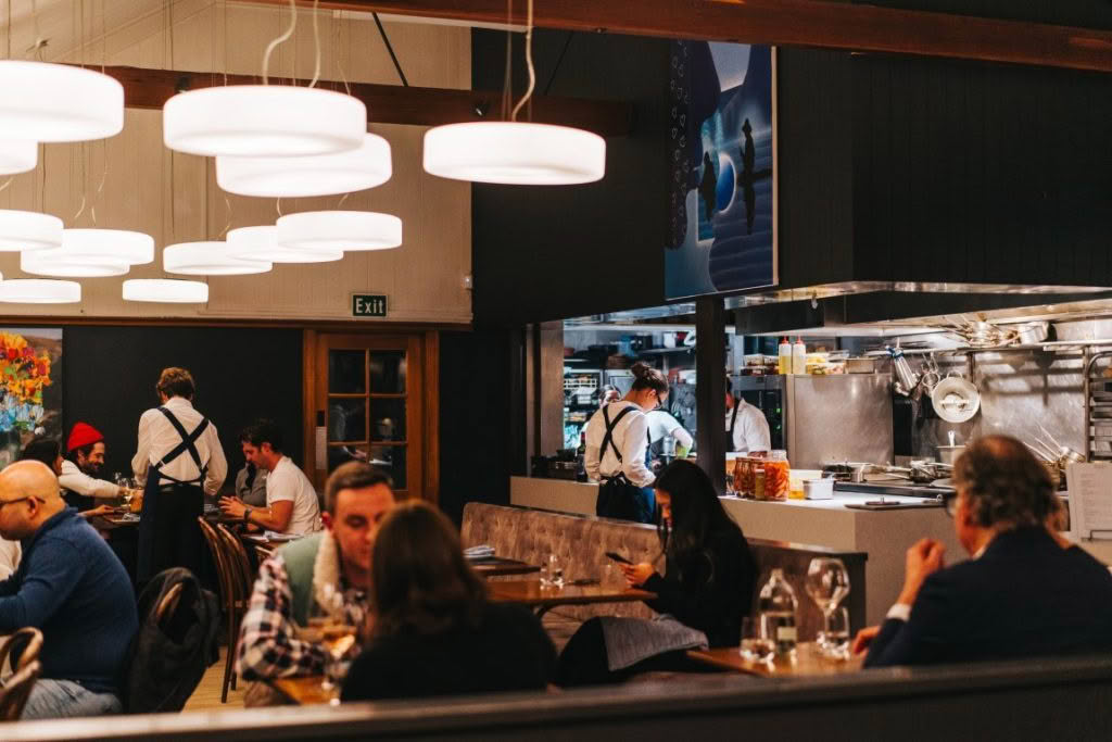 Aosta – Dinner service – Sam Stewart Photography – 75