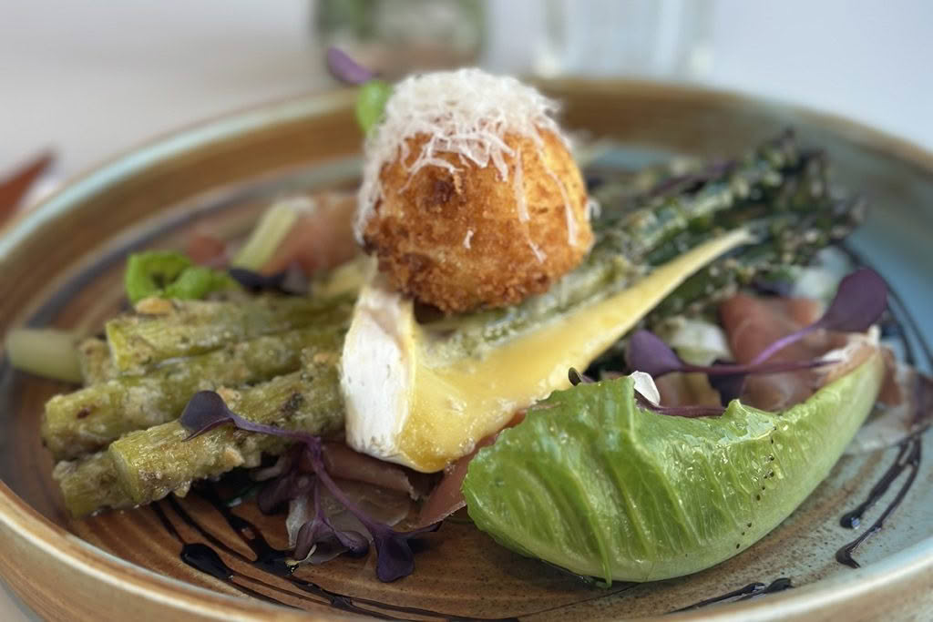 Cuisine-Good-Food-Guide-2024-The-Birdwood