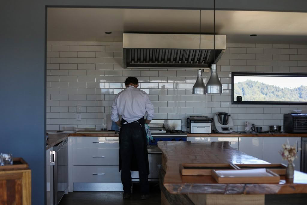 Cuisine-Good-Food-Guide-2024-The-Chef’s-Table-Jack-Cashmore-in-the-Kitchen
