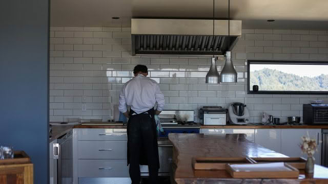 Cuisine-Good-Food-Guide-2024-The-Chef’s-Table-Jack-Cashmore-in-the-Kitchen