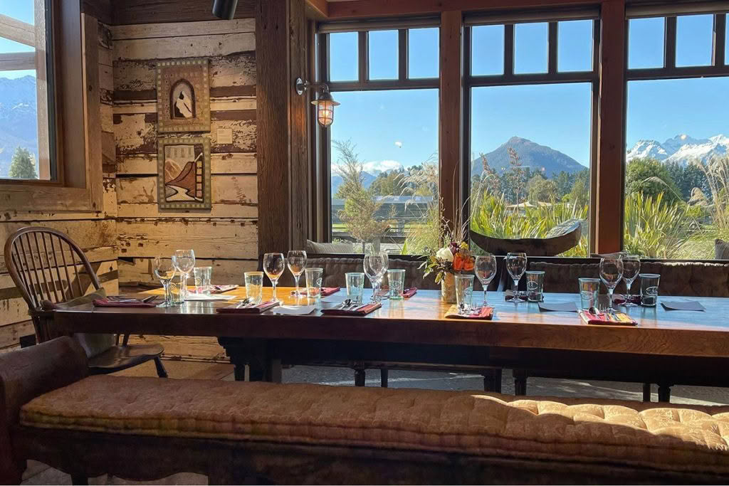Cuisine-Good-Food-Guide-2024-The-Headwaters-dining