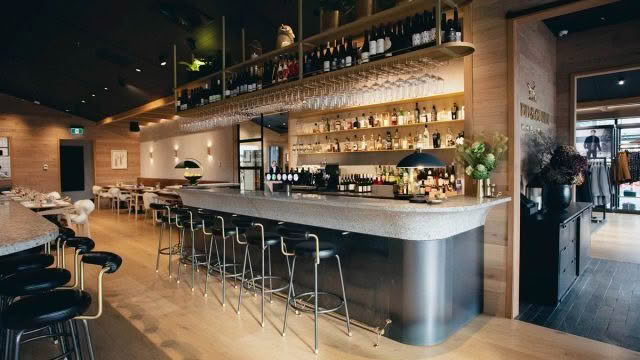 Cuisine-Good-Food-Guide-2024-The-Lodge-Bar-Dining-Interior