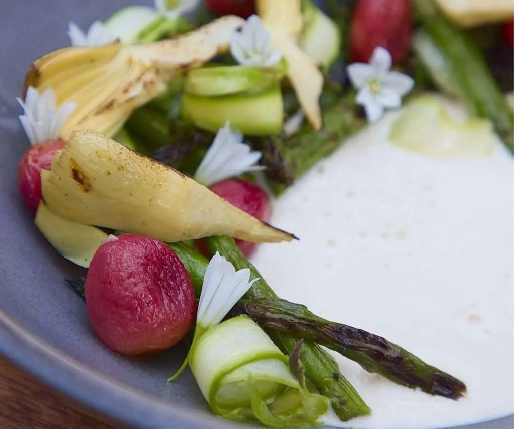 Cuisine-Good-Food-Guide-2024-Tussock-Hill-Asparagus