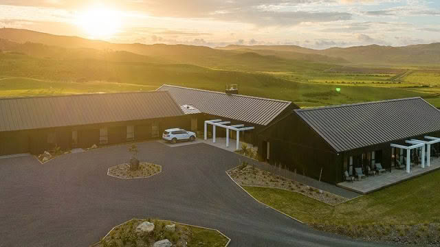 Cuisine-Good-Food-Guide-2025-Te-Karaka-Station-and-Lodge-carpark