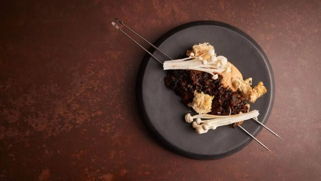 KOL-Oyster mushrooms, ghost chilli, macadamia landscape credit Josh Griggs