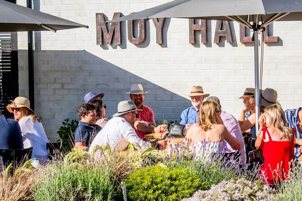 Moy-Hall-Martinborough-Cuisine-Good-Food-Guide-2024