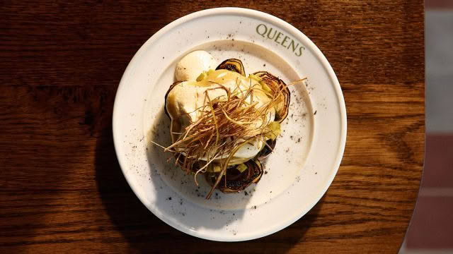 Queen’s-Head-Bar-&-Eatery-Cuisine-Good-Food-Guide-2024-5
