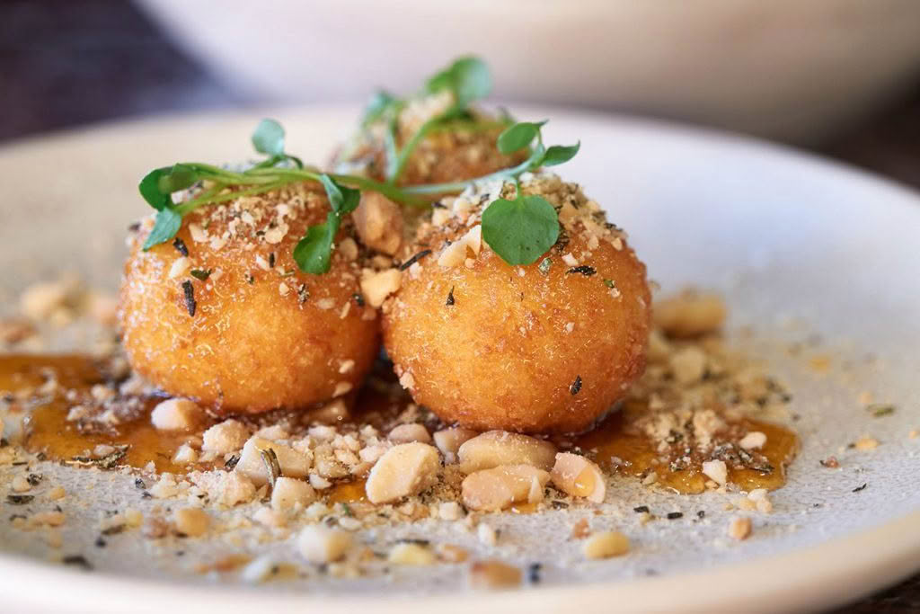Roca-Cuisine-Good-Food-Guide-2024-1