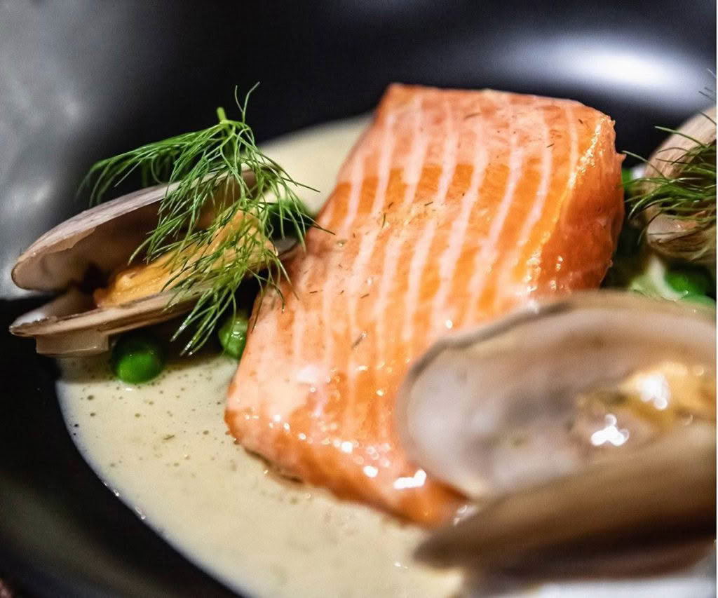 Cuisine-Good-Food-Guide-2024-Bantry-Eatery-Gin-Dego.jpg
