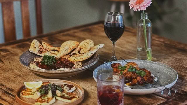 Cuisine-Good-Food-Guide-2025-Okere-Falls-Store-Craft-Beer-Graden-4