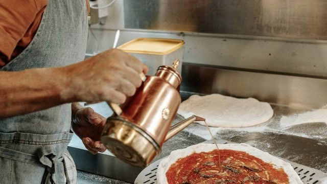 Cuisine Good Food Guide 2026 Bomba Pizza Napoletana (1)