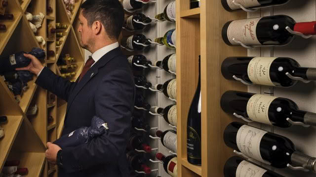 ROKI Collection Queenstown • Erick • Sommelier