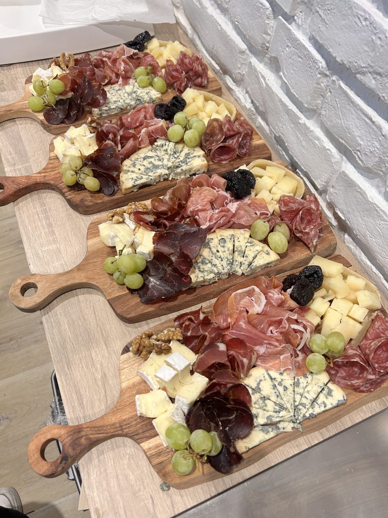 Cuisine Good Food Guide 2026 French Market Small mixte board