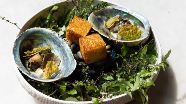 Cuisine Good Food Guide 2026 Inati to Share SEA_ Paua, fermented porcini & fried bread_ credit Jerome Warburton