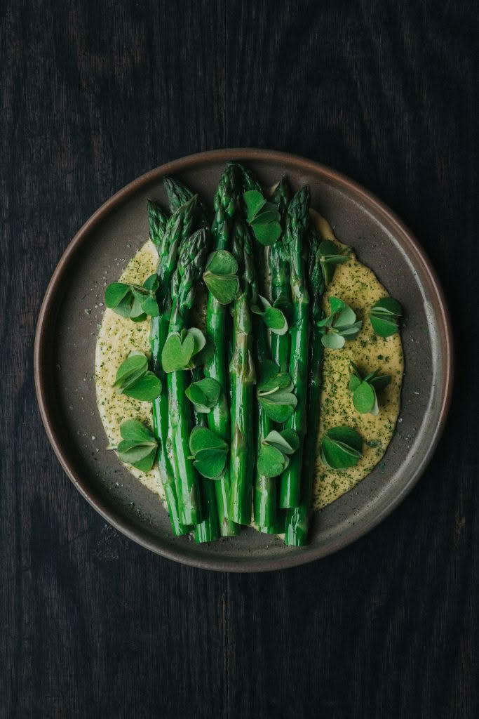 Cuisine Good Food Guide 2026 Sherwood_ Asparagus,EggButter,LovageSalt_InSherwood_JonoParker_