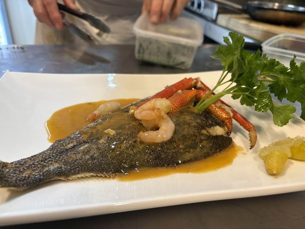 Cuisine Good Food Guide 2026 Top Sail’s Beach Road Brasserie TopSail BRB Yellow belly flounder crayfish bisque shrimps finger lime caviar